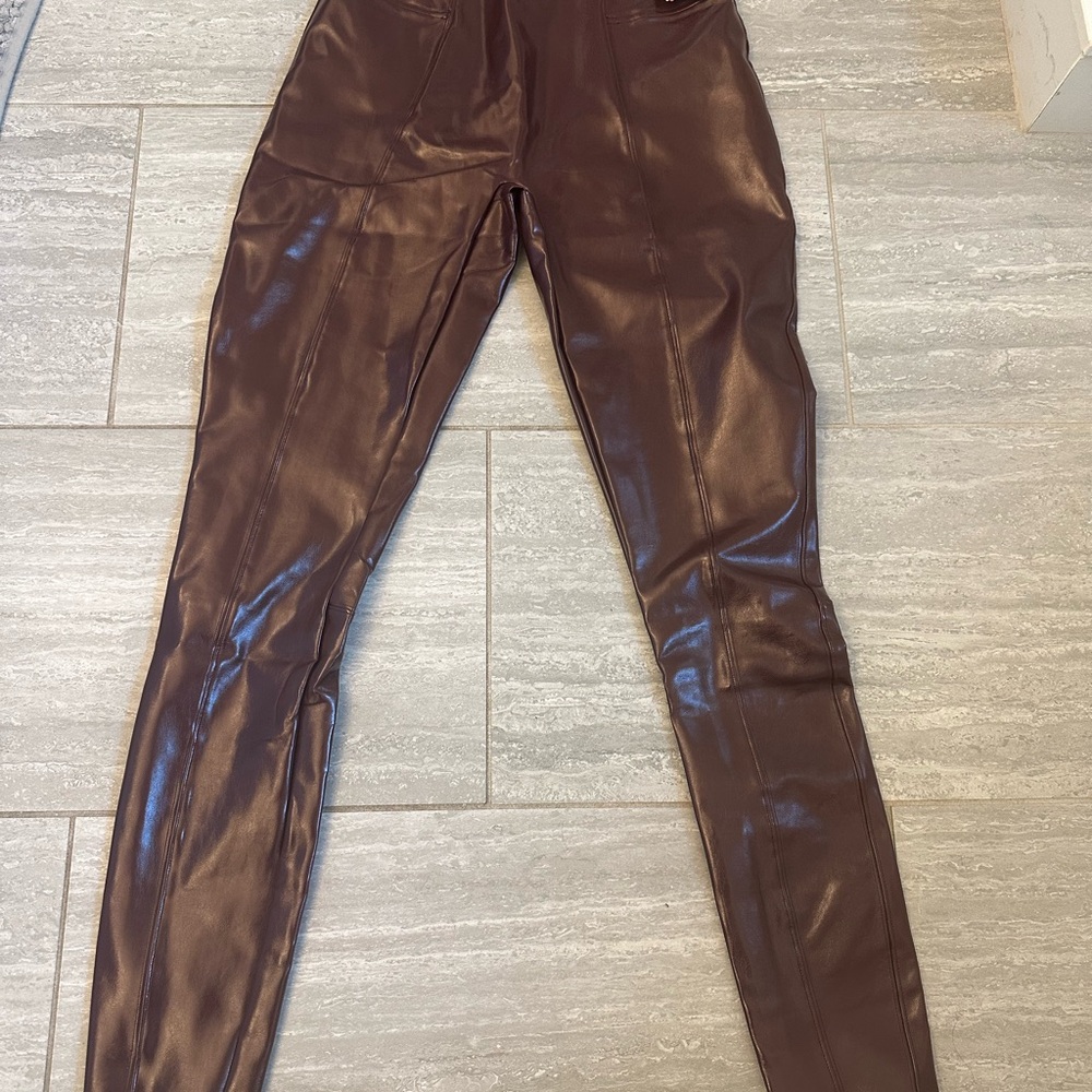 SPANX Faux Patten Leggings Lg Tall
color RUBY